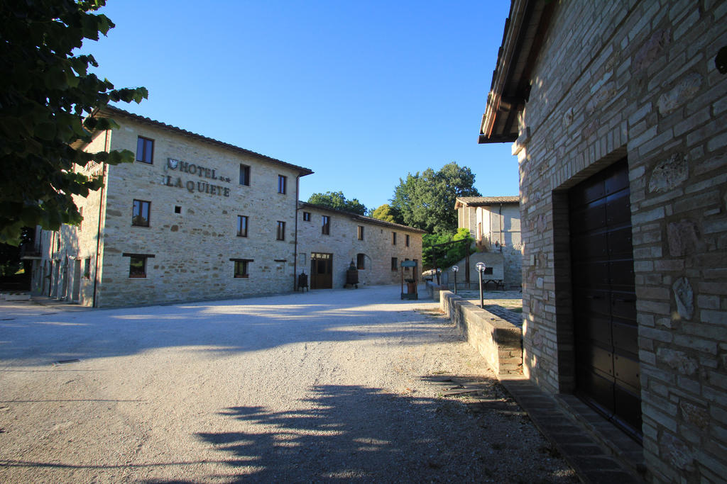 אסיסי Hotel La Quiete מראה חיצוני תמונה